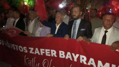 Bursa’da 30 Ağustos Zafer Mahallesi’nde ‘Zafer Bayramı’ coşkuyla kutlandı