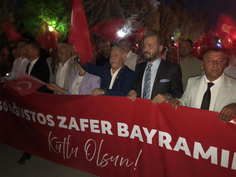 Bursa’da 30 Ağustos Zafer Mahallesi’nde ‘Zafer Bayramı’ coşkuyla kutlandı