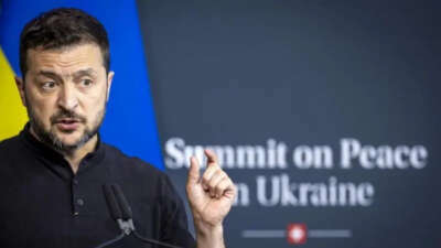 Zelenskiy: İkinci barış zirvesi için Türkiye dahil dört ülkeyle müzakereler sürüyor