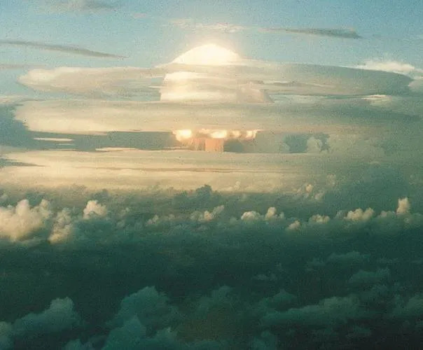 Bir adayı buharlaştıran atom bombası operasyonu: Operation Ivy