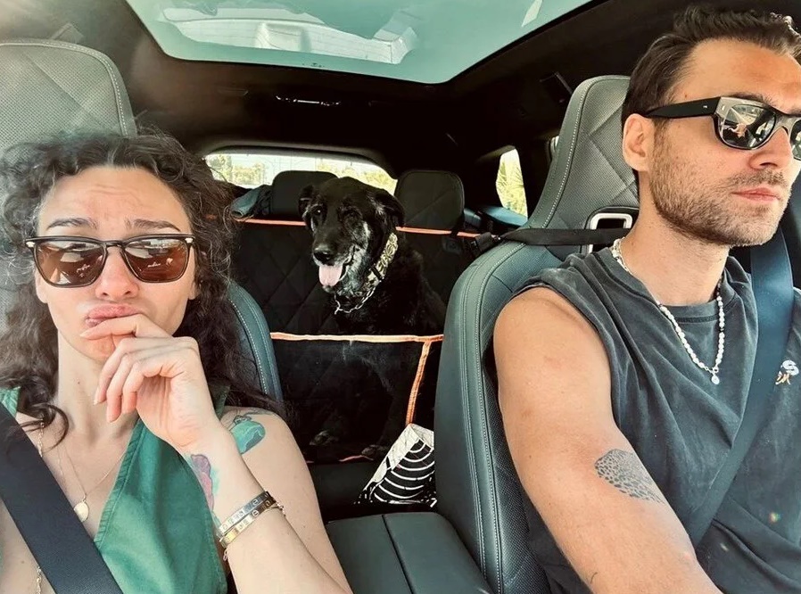Birce Akalay’dan Hakan Kurtaş ile tatil pozları
