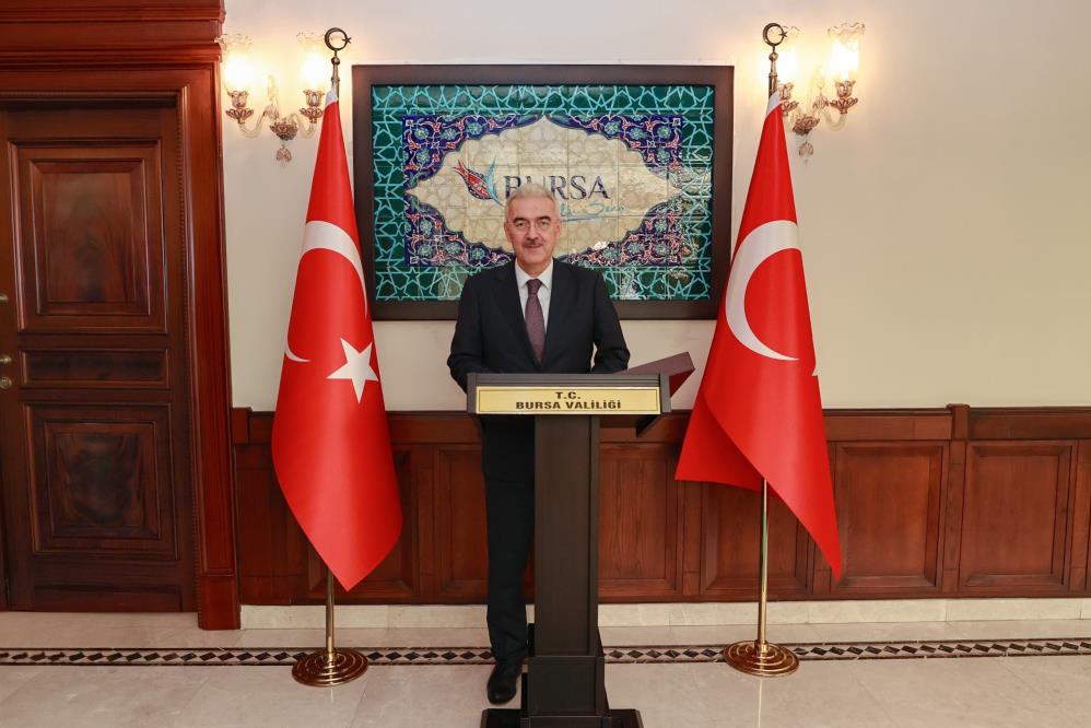 Bursa Valisi Ayyıldız göreve başladı