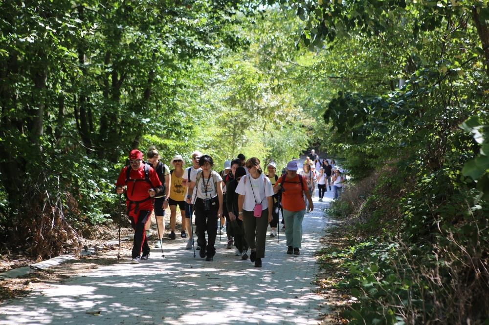 Mysia Yolları’nda hafta içi yürüyüş keyfi
