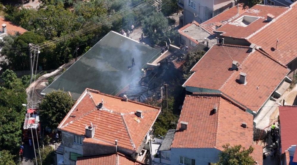 Uludağ’ın eteklerinde korkutan yangın! 2 ahşap ev alev alev yandı