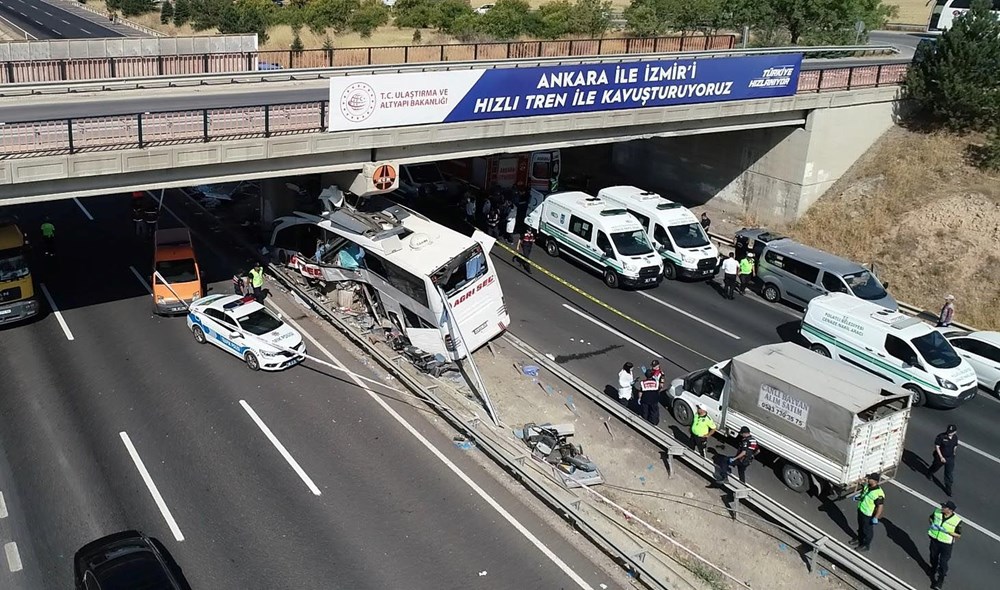 Şoförün asfalttaki uykusu: Otobüs kazaları neden önlenemiyor?