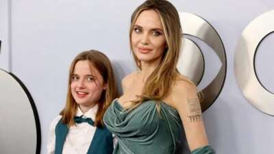 Angelina Jolie ve Brad Pitt’in kızı Vivienne tiyatro görevlisi oldu