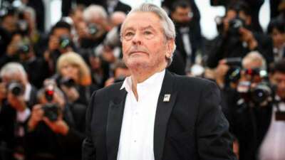 Fransız yıldız Alain Delon 88 yaşında hayatını kaybetti