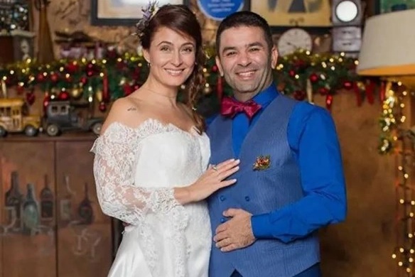 Ceyda Düvenci ile boşanan Bülent Şakrak’tan şaşırtan kare