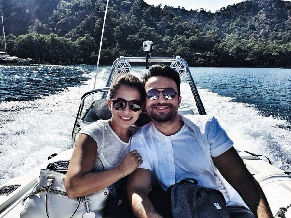 Tarkan’dan eşine: İyi ki doğdun Pınar’ım