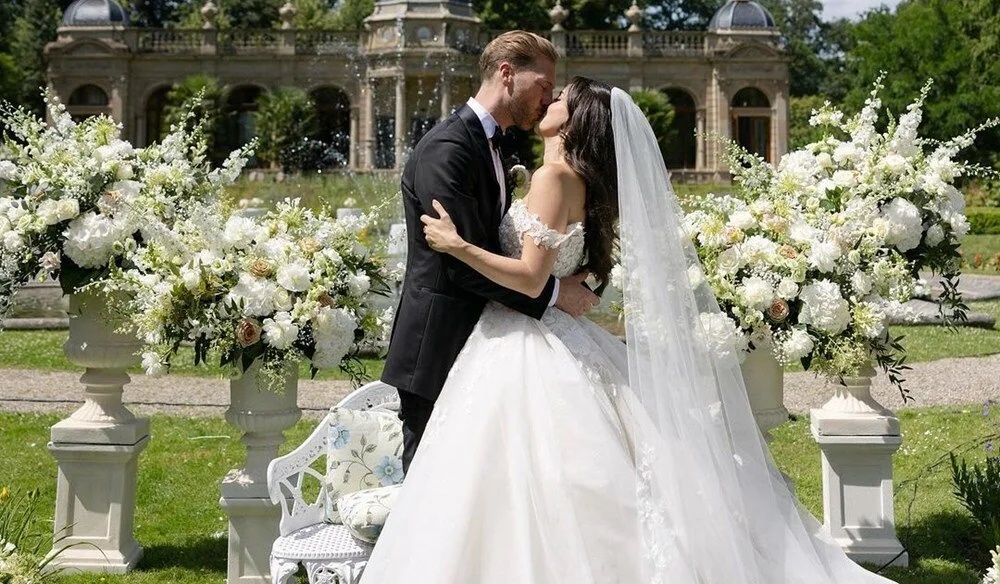 Karsu Dönmez ile Mike Schrama evlendi