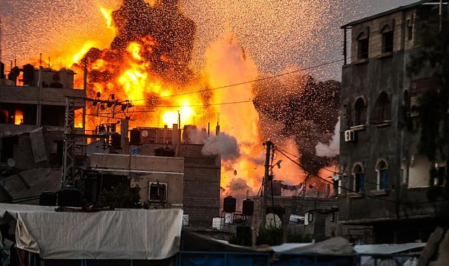 İsrail, Gazze’de pazar yerini vurdu: 9 ölü