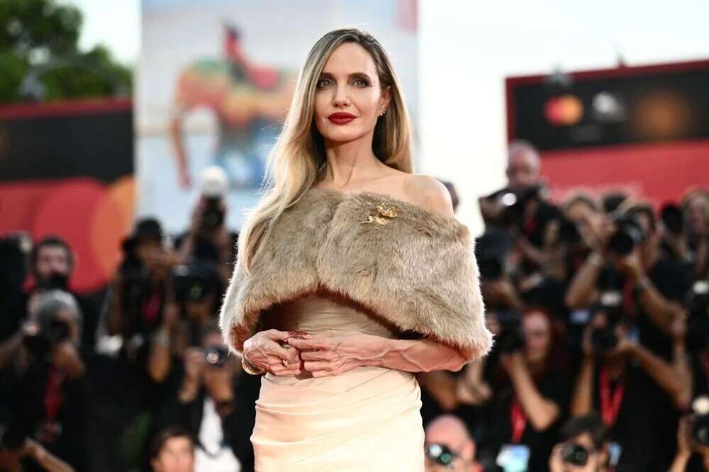 Angelina Jolie: Çocuklarımın 18 yaşına basmasını bekliyorum