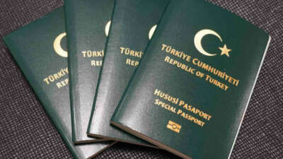 Yeşil pasaport sahiplerine kötü haber: Sistem değişiyor, Avrupa’dan onay şartı geliyor