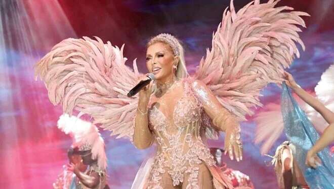 Ajda Pekkan Efes Antik Tiyatro’da konser verecek