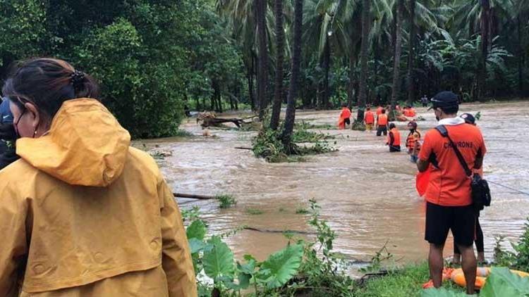 Filipinler’de tropikal fırtına: 11 ölü Filipinler’de tropikal fırtına: 11 ölü