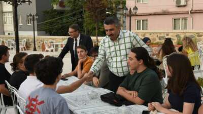 Yıldırım’da Başkan Yılmaz gençlerle buluştu