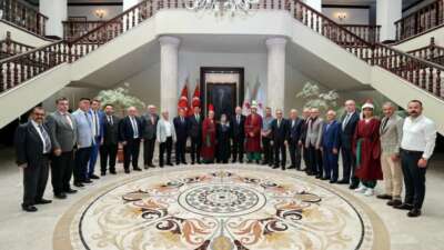 Bursa’nın ahisi köfteci Ceylan Çetin oldu