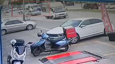 Bursa’da feci kaza! Ambulans otomobil ile kafa kafaya çarpıştı