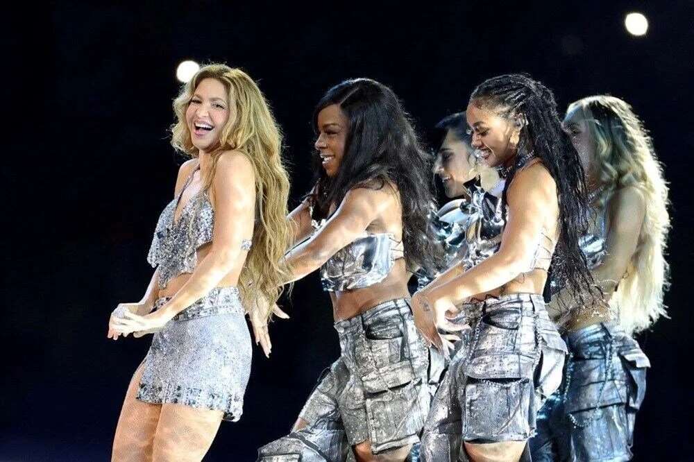 Shakira vergi cezasını ödedi!