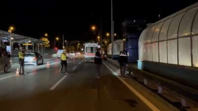 Bursa’da kontrolden çıkan motokurye bariyerlere girdi: 1 ölü