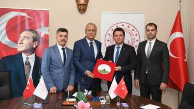 Üniversiteye hazırlanan öğrencilere Osmangazi desteği
