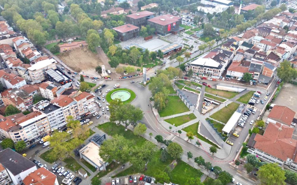 İnegöl yeni meydanına kavuşuyor