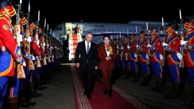 Putin’den Moğolistan’a ziyaret! Tutuklama emrine meydan okudu