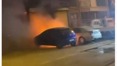 Bursa’da park halindeki otomobil alevlere teslim oldu