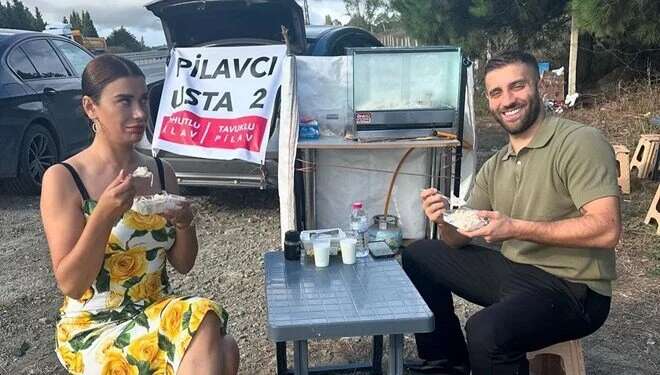 Evlilik yıl dönümüni bakın nerede kutladılar!