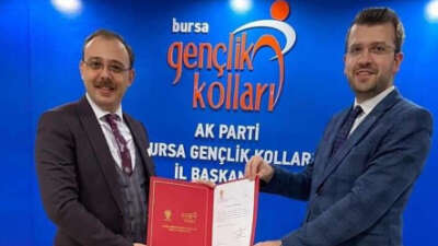 Ak Parti Osmangazi İlçe Gençlik Kolları Başkanı istifa ettiğini açıkladı