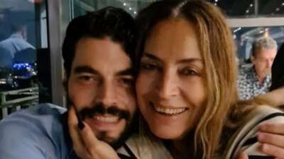 Anne acısıyla sarsılan Akın Akınözü: Sesini duyamadan geçirdiğim ilk doğum günü