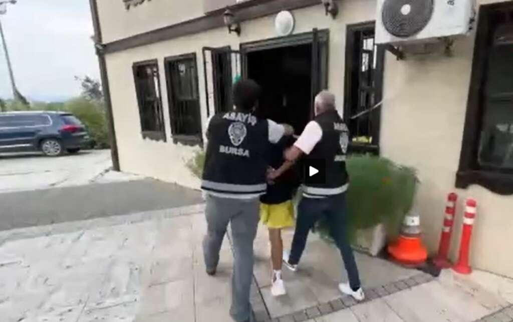 Bursa’da suç makinesi yakalandı: ‘Yaklaşmayın, maymun çiçeğiyim’ dedi!