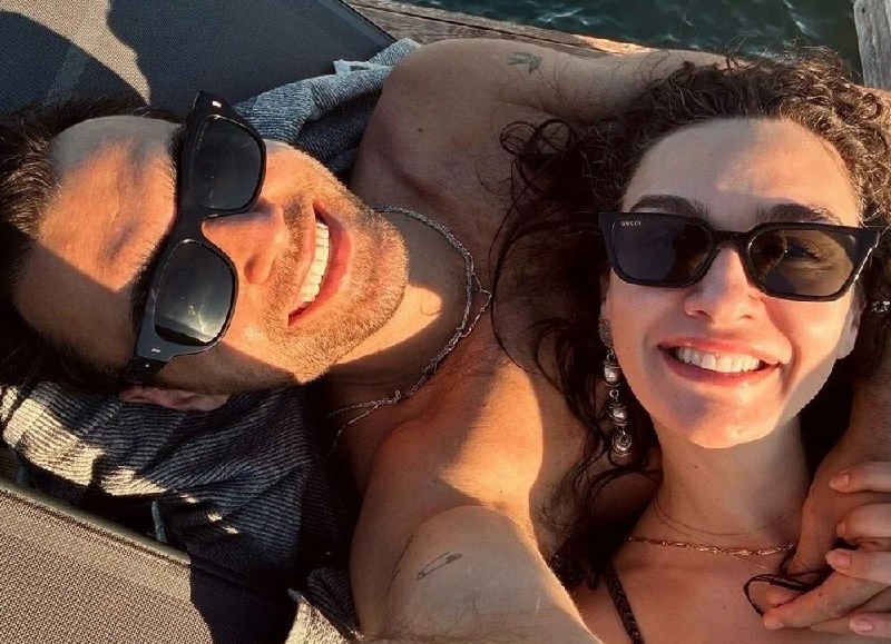 Birce Akalay ve Hakan Kurtaş çiftinden müjde!