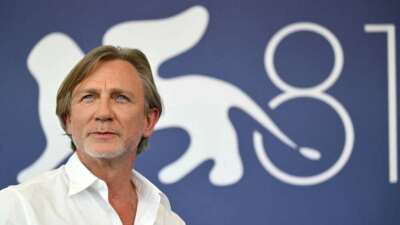 Daniel Craig yeni imajıyla Venedik Film Festivali’nde
