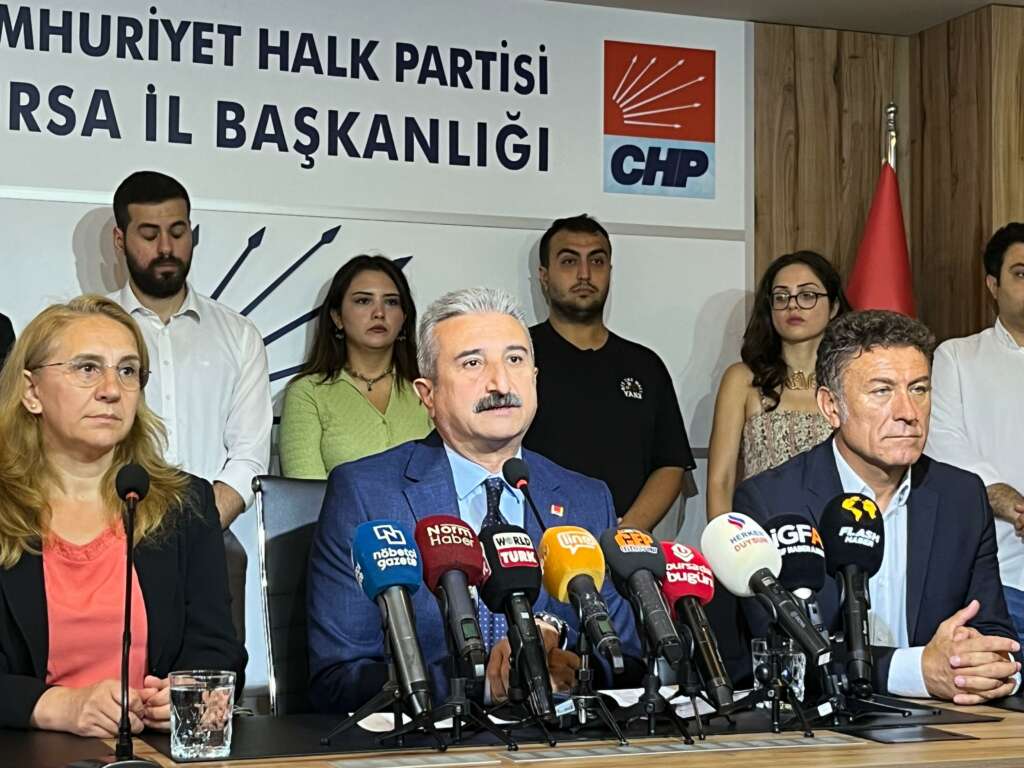 CHP Bursa eğitimdeki sorunları ele aldı: Ayrıcalığa dönüştü!