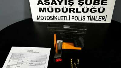 Bursa’da şüpheli araçtan tabanca ve uyuşturucu çıktı