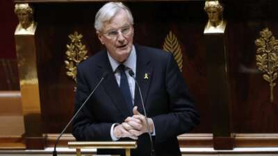 Fransa Başbakanı Barnier boyun bölgesinden ameliyat oldu