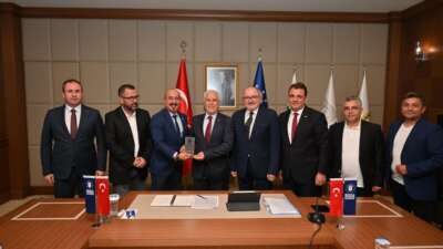 TSYD Bursa’dan Mustafa Bozbey’e ziyaret