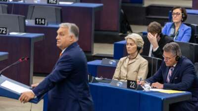 Avrupa Parlamentosunda Orban-Leyen atışması