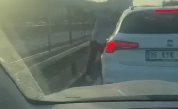 Bursa’da yumruklu ‘yol verme’ kavgası