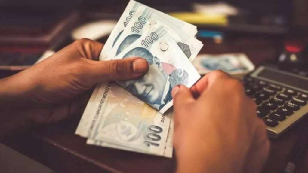 Emekli maaşlarına yapılacak zam yeni yılın başına kaldı