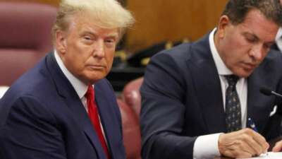 Başkan seçilen ilk suçlu! Trump’un davaları ne olacak?