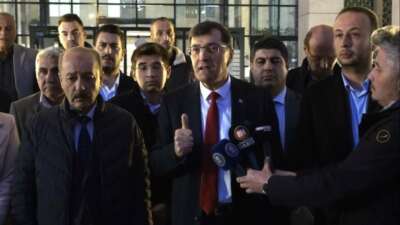 Cumhur İttifakı’nın Belediye Meclis üyeleri tarafından protesto edilen Başkan Kahveci’den açıklama