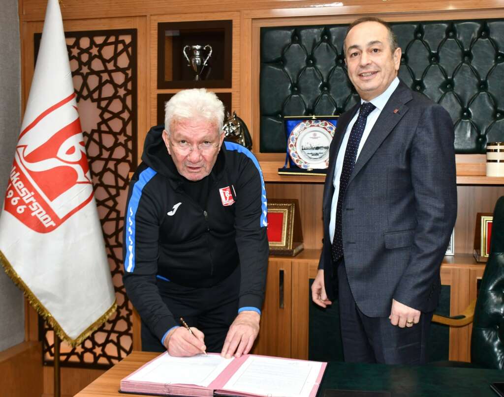 İsmail Ertekin, yeniden Balıkesirspor’da İsmail Ertekin, yeniden Balıkesirspor’da