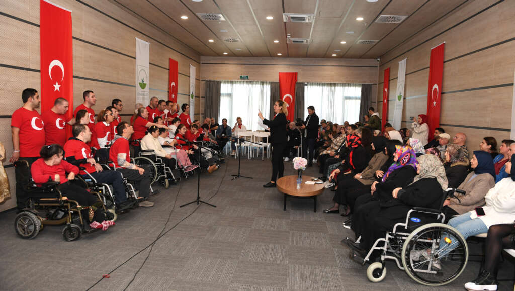 Osmangazi’de engelli bireyler Atatürk’ü saygı ve özlemle andı Osmangazi’de engelli bireyler Atatürk’ü saygı ve özlemle andı