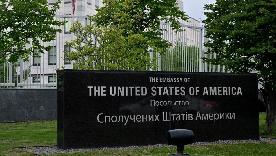 ABD, Kiev büyükelçiliğini kapattı