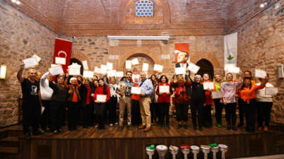 Bursa’da Ritim Atölyesi kursiyerleri sertifikalarını aldı