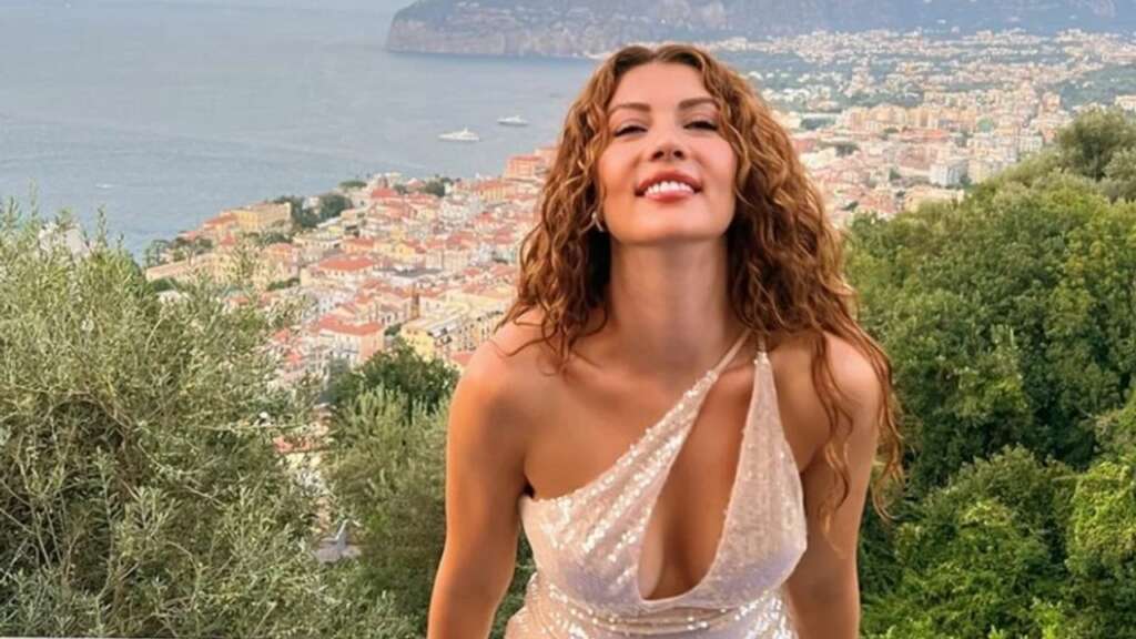 Burcu Özberk’ten yeni yaş paylaşımı! Doğum günü pozları sosyal medyayı salladı