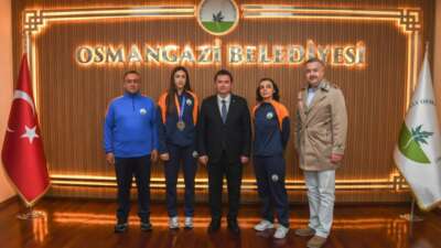 Başkan Aydın şampiyon sporcuları ağırladı