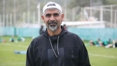 Kocaelispor, İsmet Taşdemir ile sözleşme imzaladı